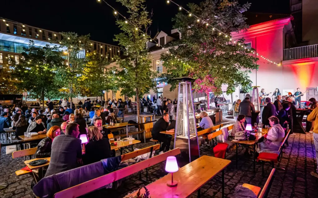 686d1ba79f595ed4ed95285a_terminal-karlin-dvorek