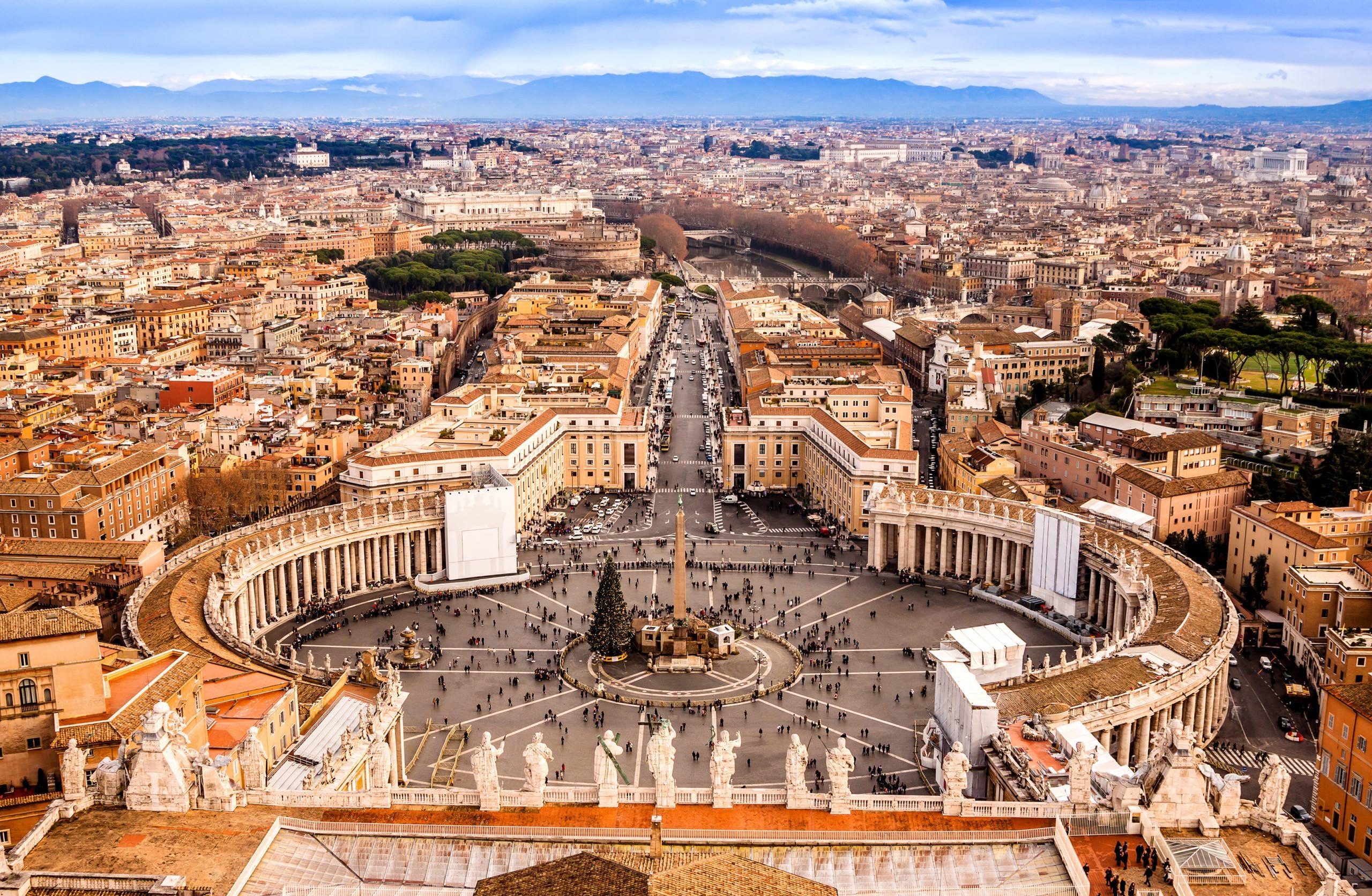 Rome,,Italy.,Famous,Saint,Peter's,Square,In,Vatican,And,Aerial